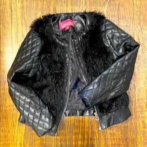Faux leather jacket size 5/6 T